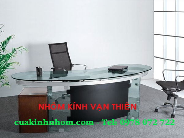 Top 7 địa chỉ cắt kính mặt bàn Tphcm giá rẻ uy tín, có tiếng nhất 2026 5 cat-kinh-mat-ban-tphcm