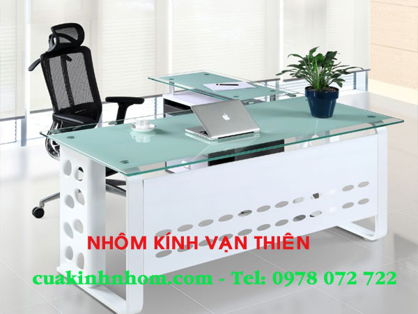 Cập nhật bảng giá kính mặt bàn 5mm, 10mm chi tiết mới nhất 2026 3 gia-kinh-mat-ban-5mm