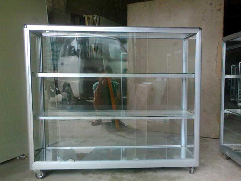 Sửa chữa tủ nhôm kính: Bảo hành 12 tháng, cam kết linh kiện chính hãng 3 Sửa chữa và làm mới tủ kính các loại