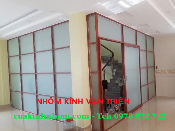 Top 5 đơn vị thi công vách ngăn nhôm kính giá rẻ HCM uy tín, đáng tin cậy nhất 2026. 3 vach-ngan-nhom-kinh-gia-re